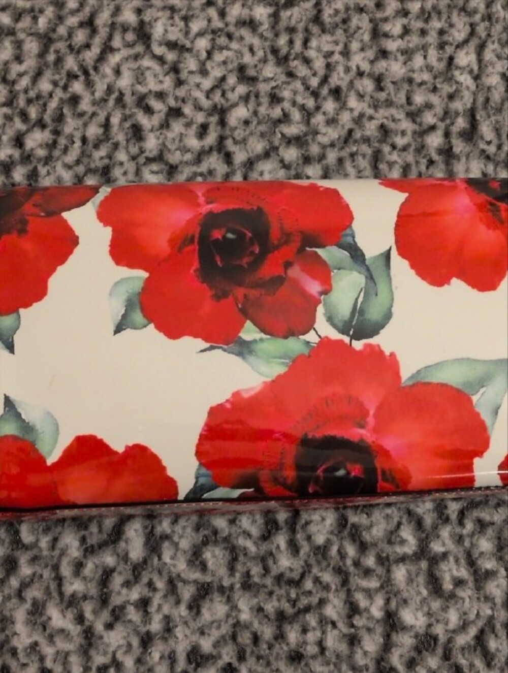 ALDO NEW Red Floral Clutch Wallet with Gold-Tone Accent - Picture 2 of 2